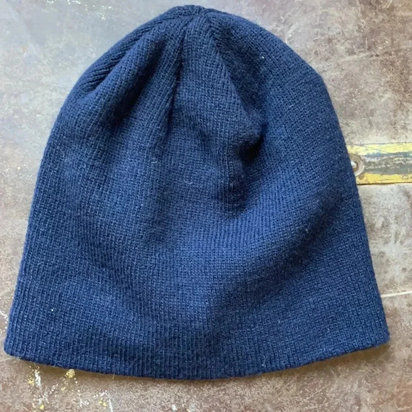 Chicago Cubs Beanie Hat - Picture 3 of 3